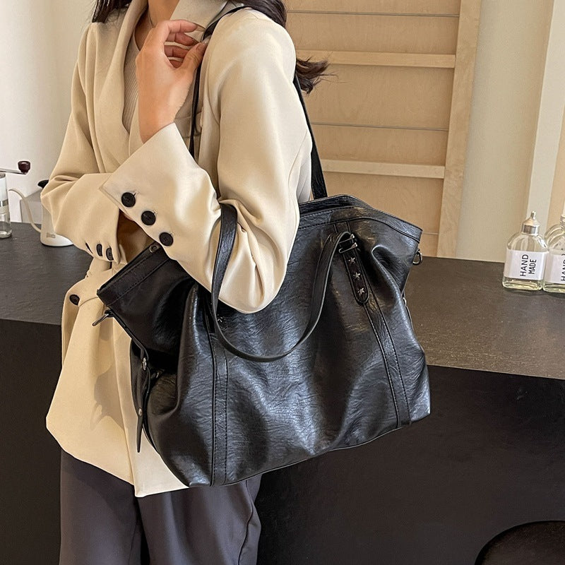 Retro Large Capacity Fashion Shoulder Messenger Bag