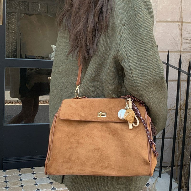 Commuter's All-matching Shoulder Messenger Bag Suede Portable