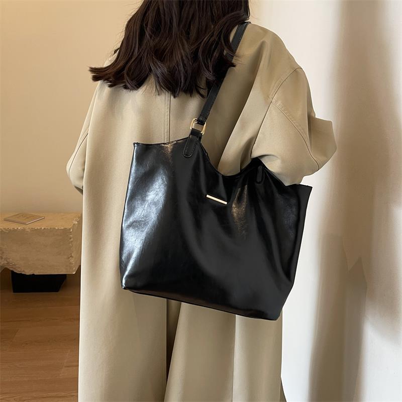 Fashionable Large-capacity One-shoulder Underarm Bag Advanced Sentong Qintut