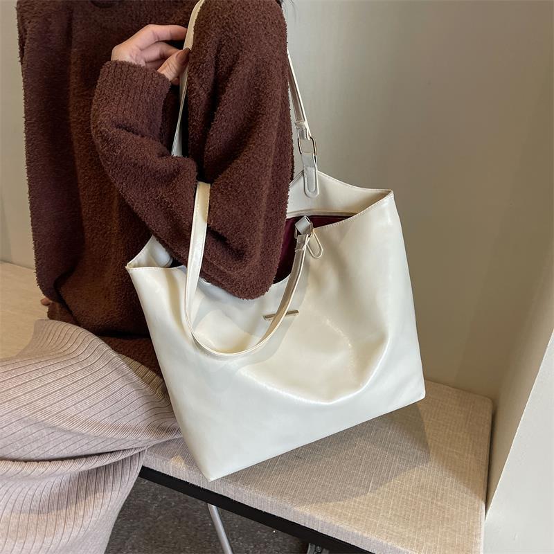 Fashionable Large-capacity One-shoulder Underarm Bag Advanced Sentong Qintut