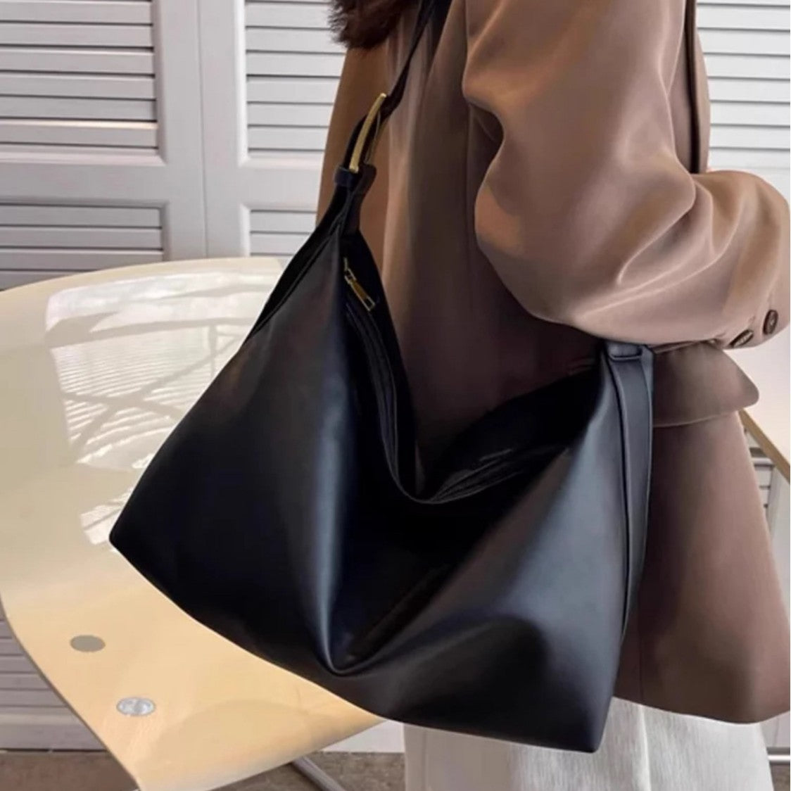 Soft Collapse Simple Style One Shoulder Large Capacity Totes
