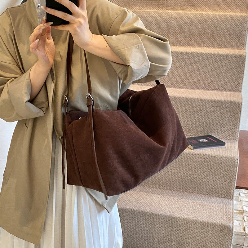 Women's Large Capacity Fashion Suede Pillow Bag