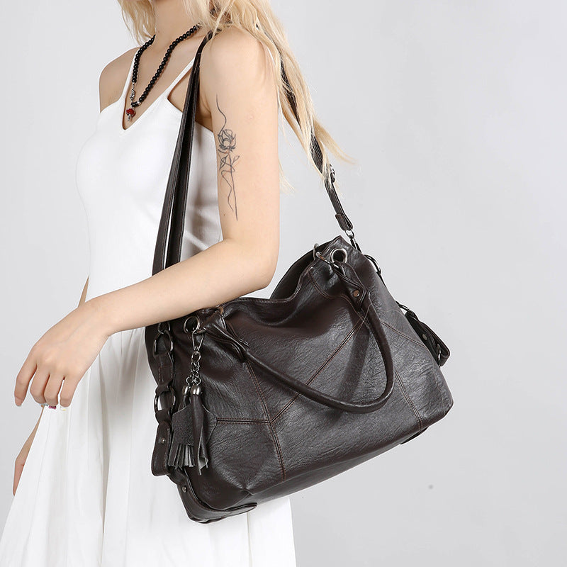 Retro Large Capacity Soft Leather Stitching Handbag