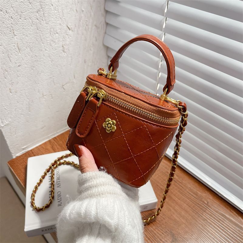 Portable Diamond Chain Mini Satchel