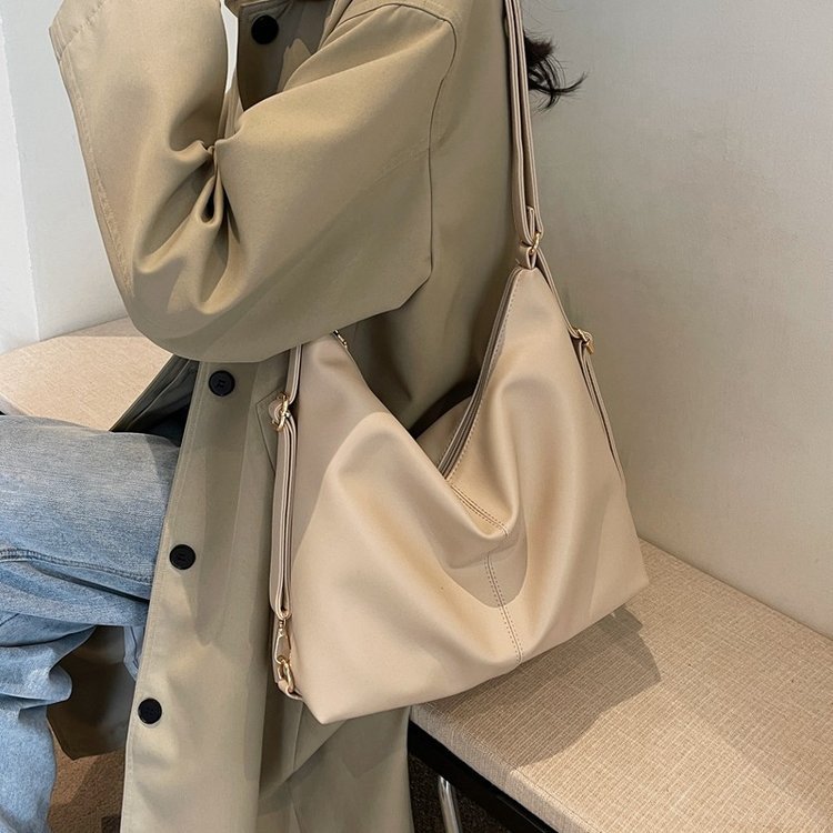 Classic Multi-purpose College Students Class Commuter Shoulder Bag