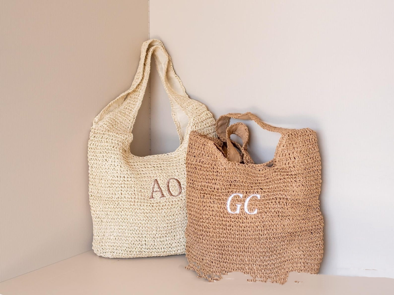 Fashionable Handheld Straw Bag With Alphabet Embroidery