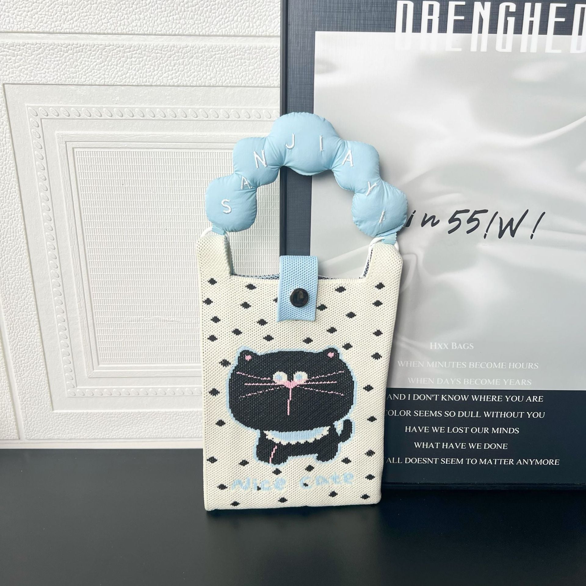 Cute Cartoon Knitted Bag Fashion All-match Messenger Bag High Sense Hand-carrying Shoulder Bag