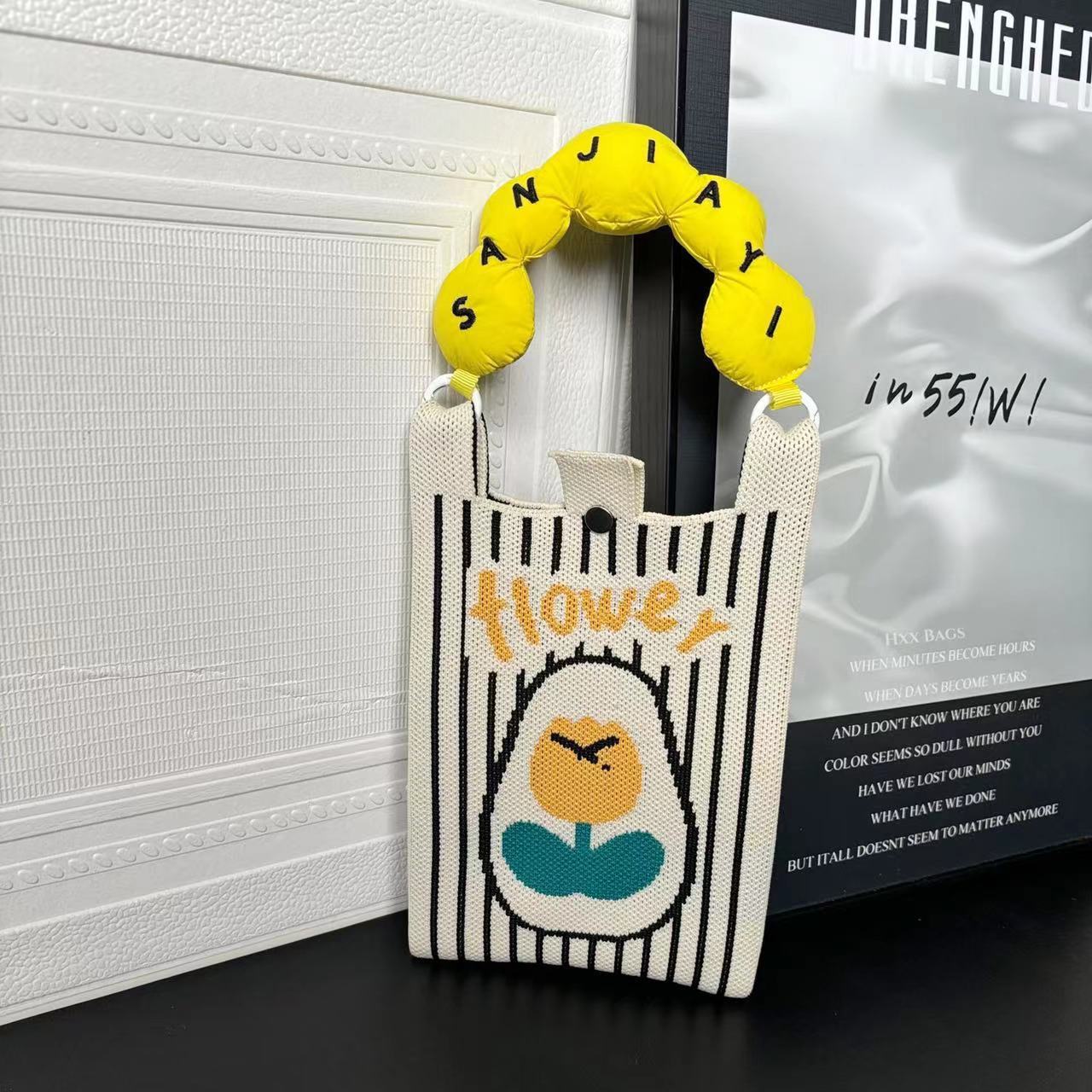 Cute Cartoon Knitted Bag Fashion All-match Messenger Bag High Sense Hand-carrying Shoulder Bag